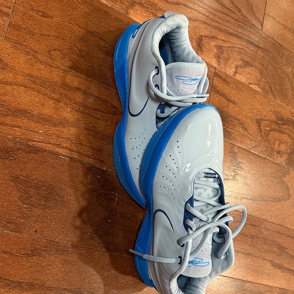 Nike Blue and Gray Men's Shoes - Picture 3 of 7